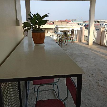 Kol House Bed & Breakfast Phnom Penh Exterior photo