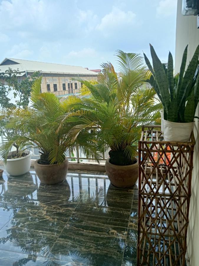 Kol House Bed & Breakfast Phnom Penh Exterior photo