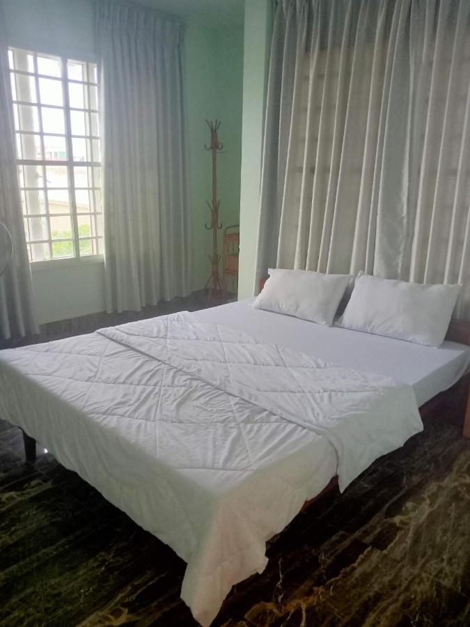 Kol House Bed & Breakfast Phnom Penh Exterior photo