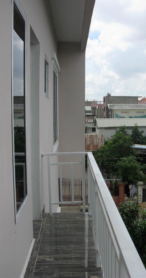 Kol House Bed & Breakfast Phnom Penh Exterior photo
