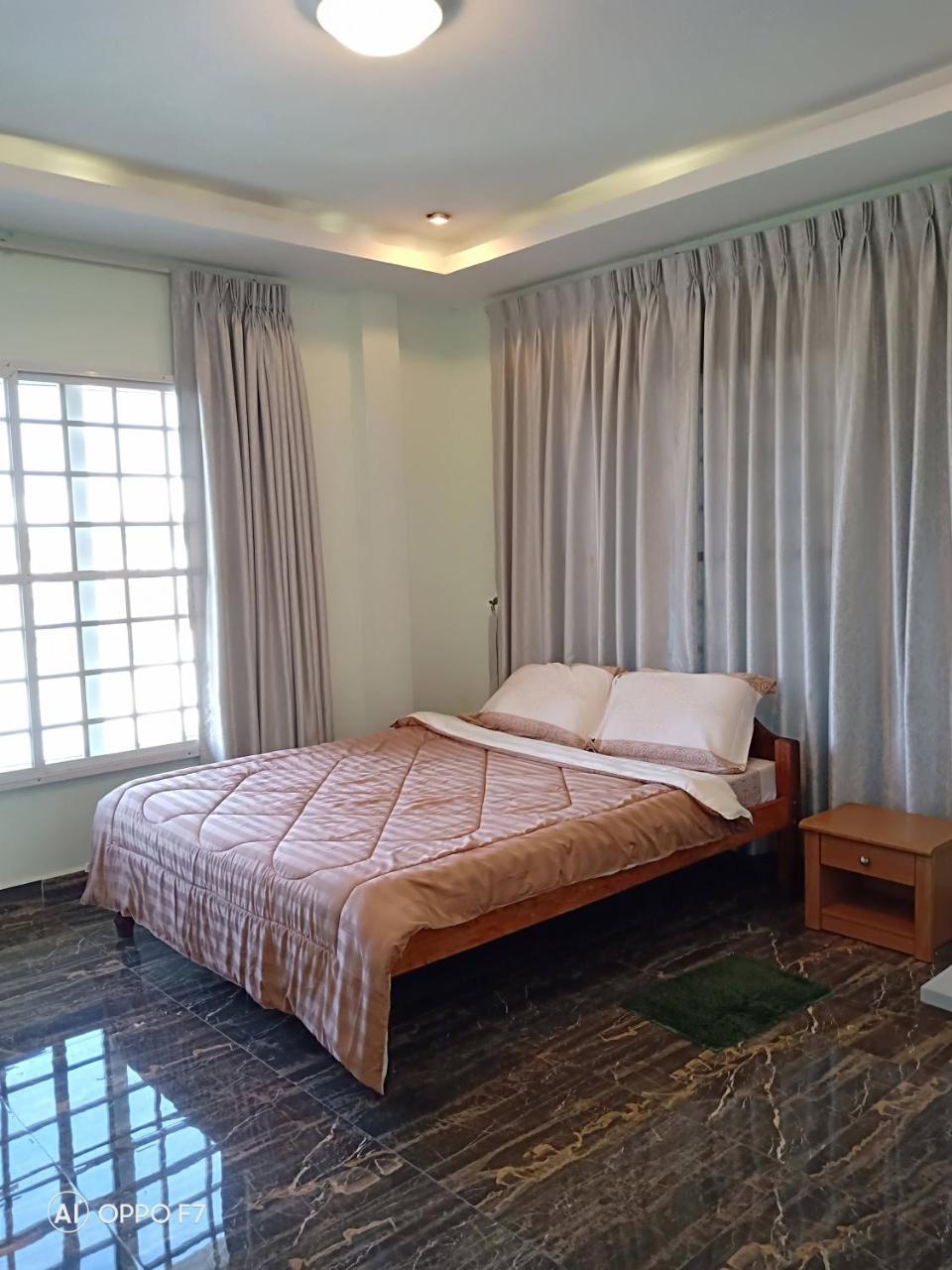 Kol House Bed & Breakfast Phnom Penh Exterior photo